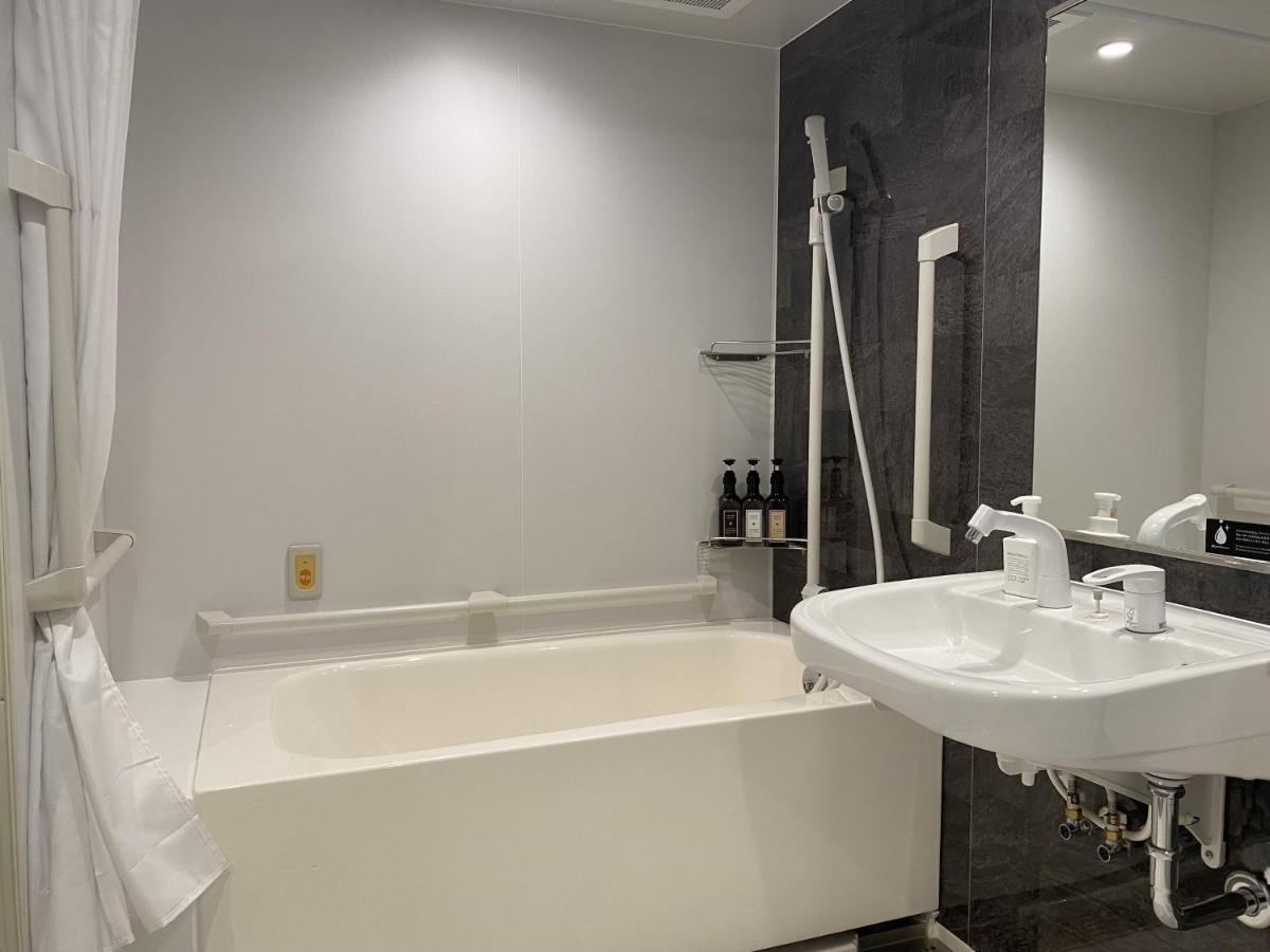 โรงแรม Henn Na Premier Gojo Karasuma -formerly Watermark Kyoto- เกียวโต