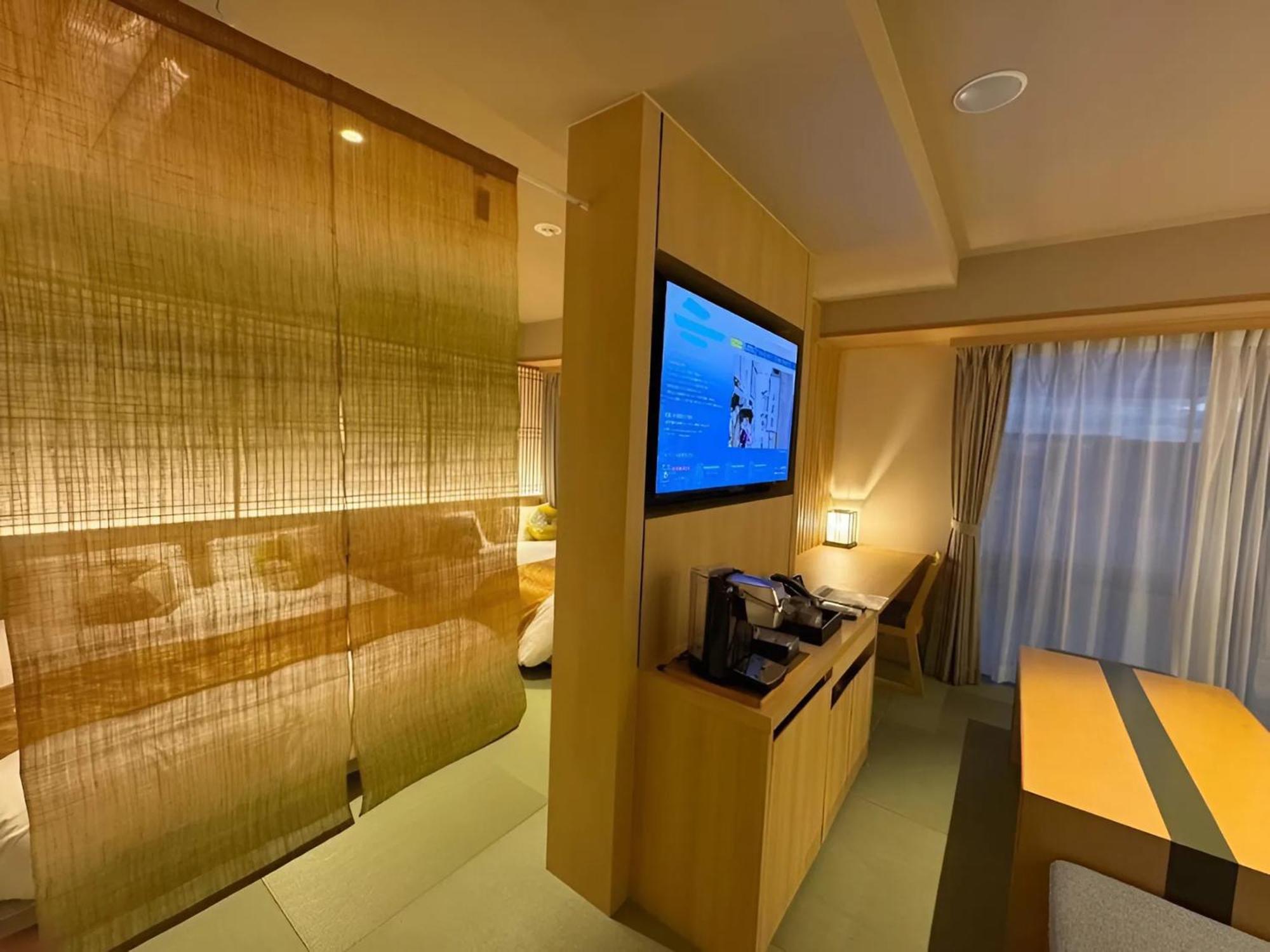 Henn Na Premier Gojo Karasuma -formerly Watermark Kyoto- โรงแรม
